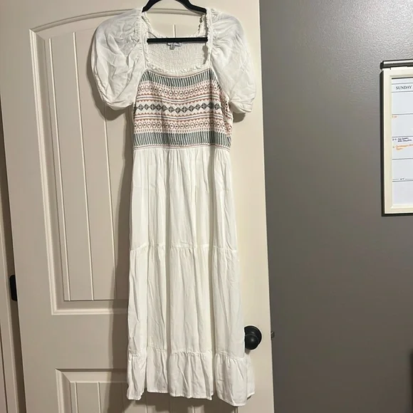 Polagram White and Tan Maxi Dress - Picture 1 of 8